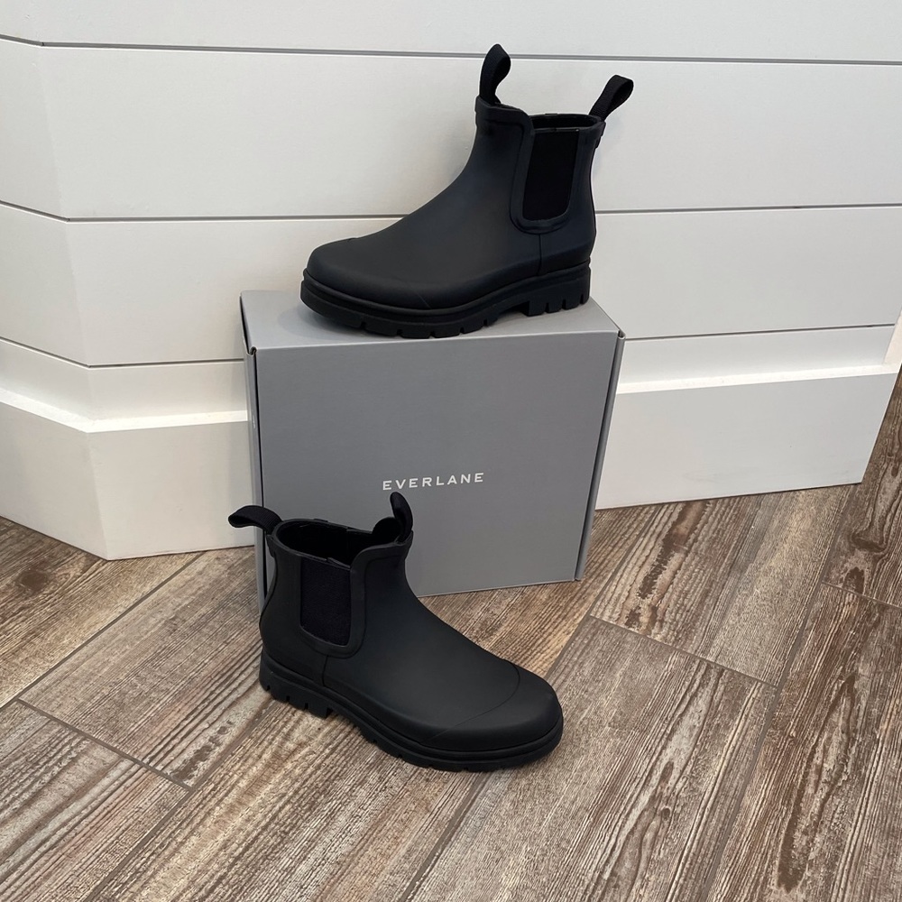 Everlane Black Chelsea Rain Boots